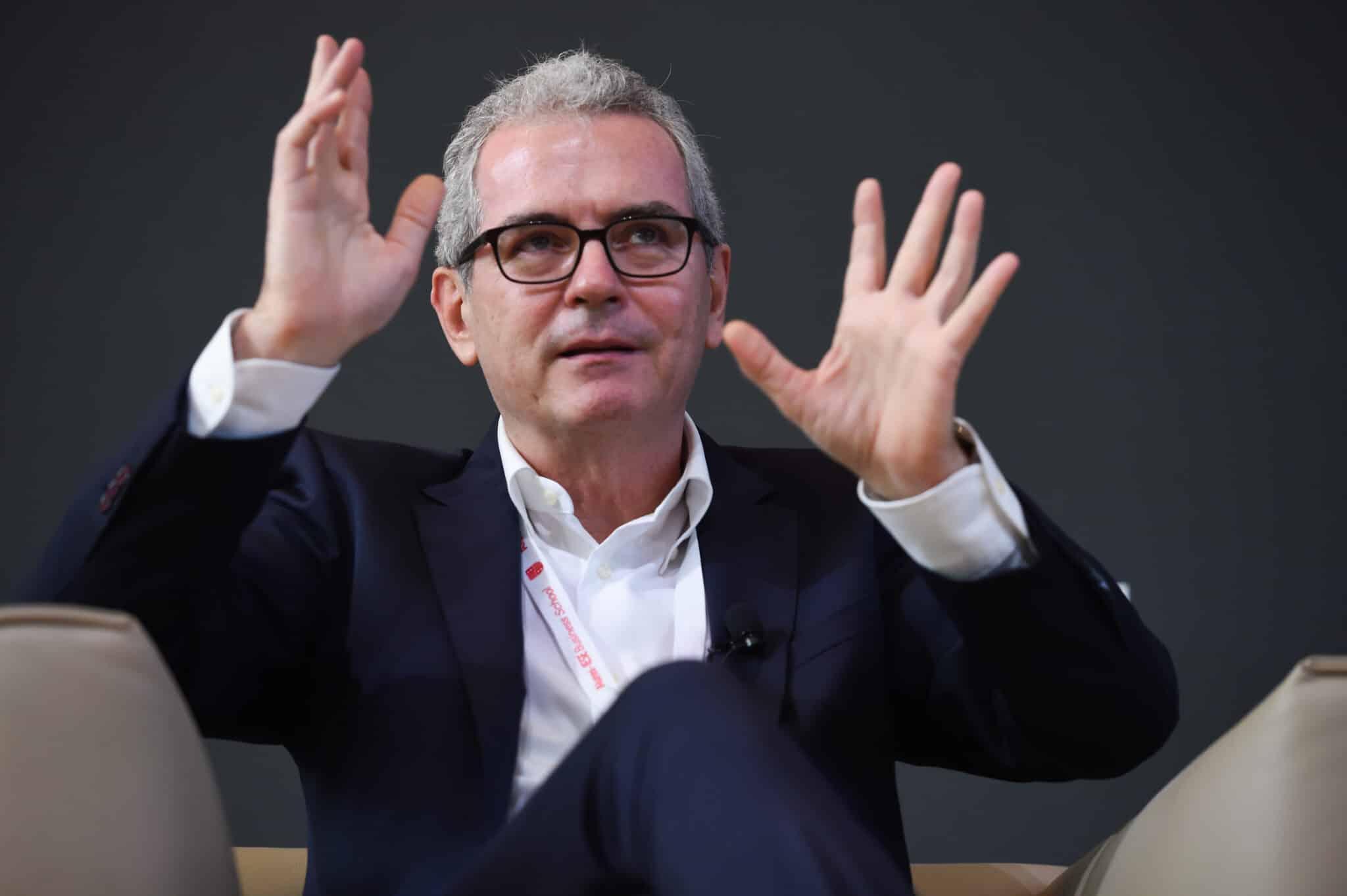 ¿Qué le pasa a Nestlé?: Isla lleva las tijeras al imperio alimentario