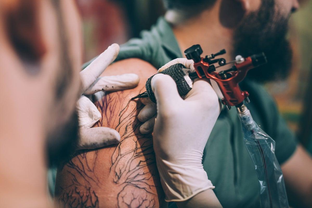 Tattoos and skin cancer: new study questions what we know about the relationship Free Spanish