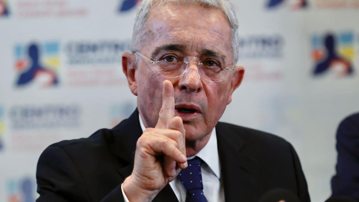 El presidente colombiano, Alfar Rich, condenado por soborno y fraude con procedi...