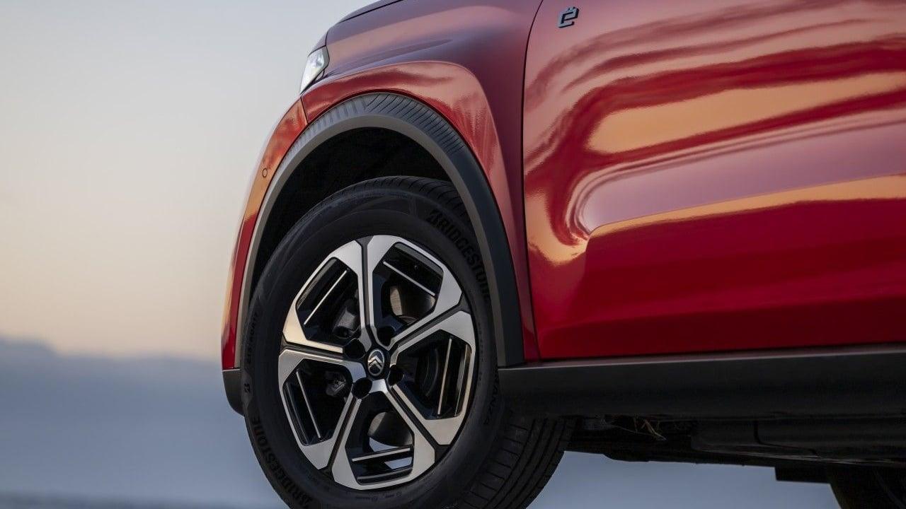 It should be a sugar, but it consists of 7 seats of Europe's SUV and perfect can...