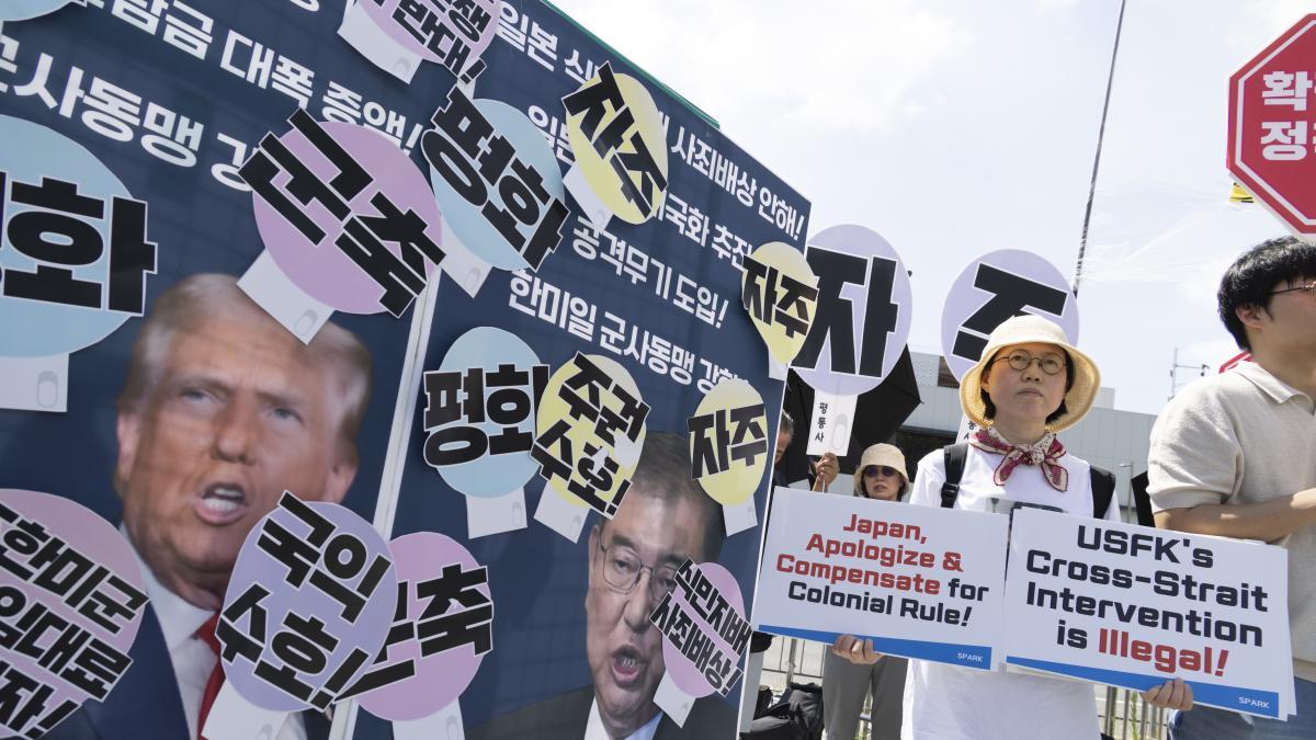 Kim Jong, to honor the coffin of northern soldiers -the Koreans who fought in Ru...
